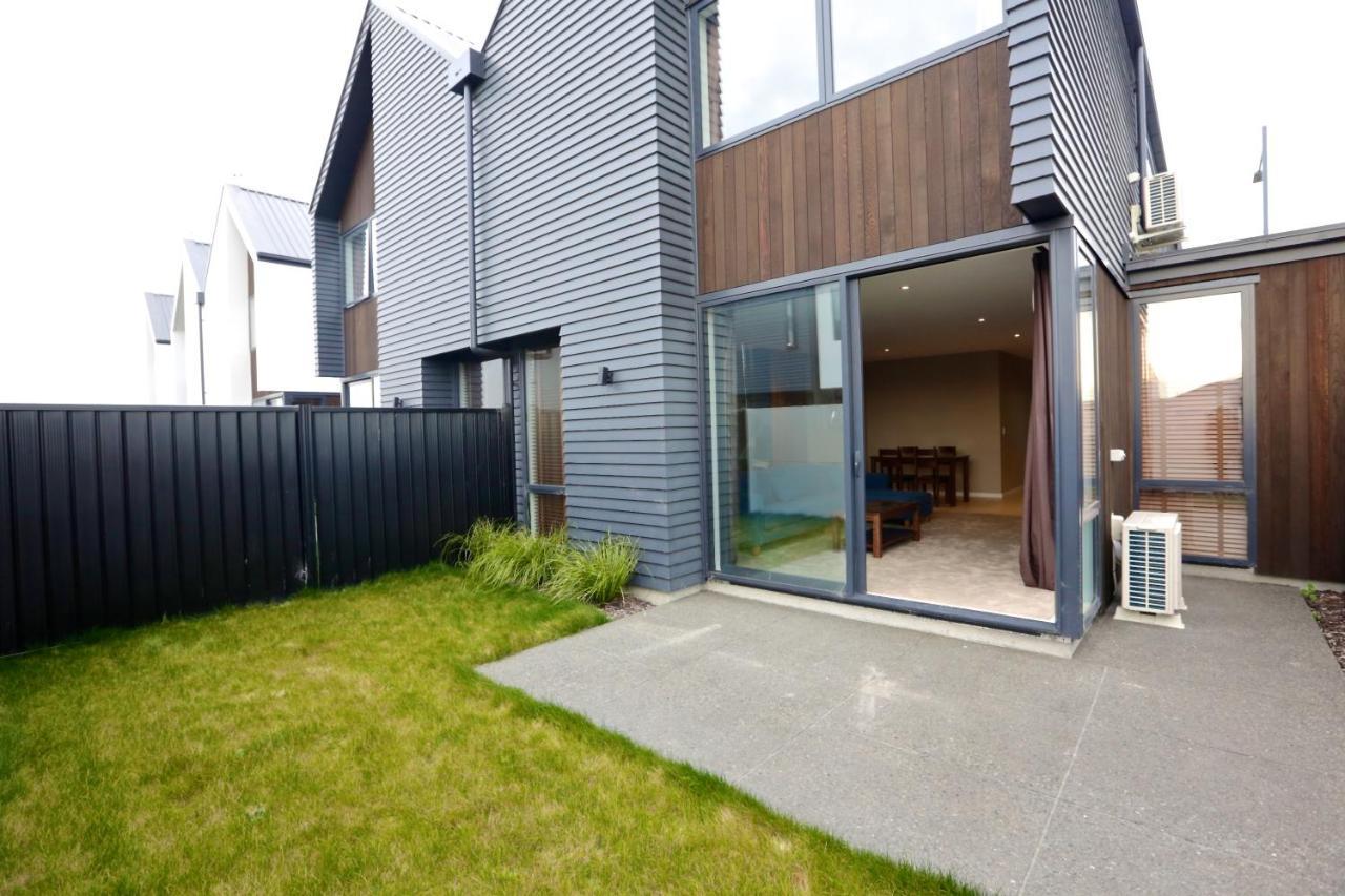 Golden Sun Apartment -Two Bedrooms, Three Bedrooms Christchurch Exterior foto